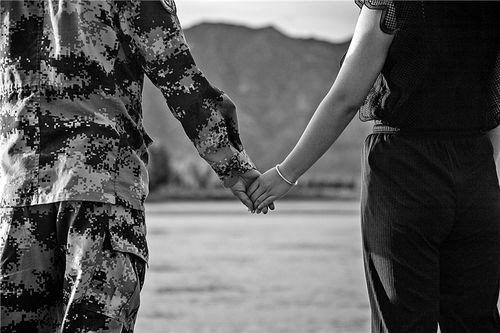 牵手在线观看,浪漫邂逅,情感之旅 第1张 牵手在线观看,浪漫邂逅,情感之旅 第1张